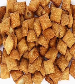 Shakkarpara (500 g, 2 Packs of 250g) | Namkeen Snacks for foodie Indians Free shipping worldwide