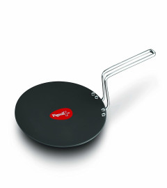 Pigeon Titanium Hard Anodised Aluminium Concave Tawa, 260mm, Black 1 Unit